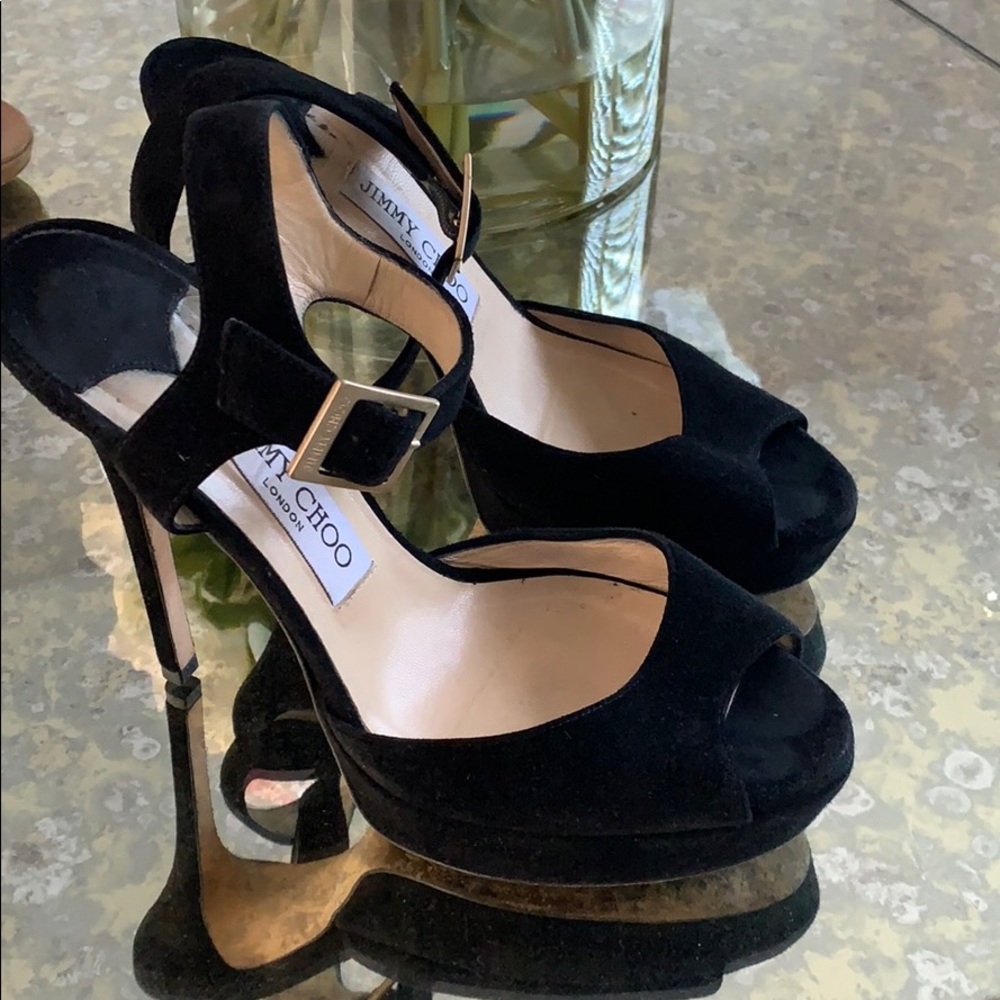 Platform black suede peep toe pumps